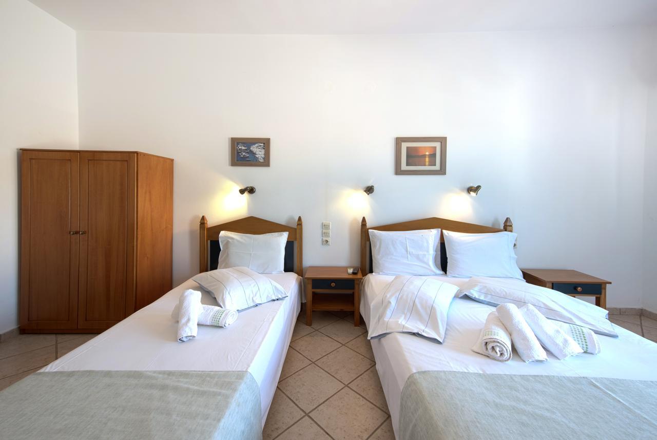 Erisimo Hotel Aegiali Bagian luar foto