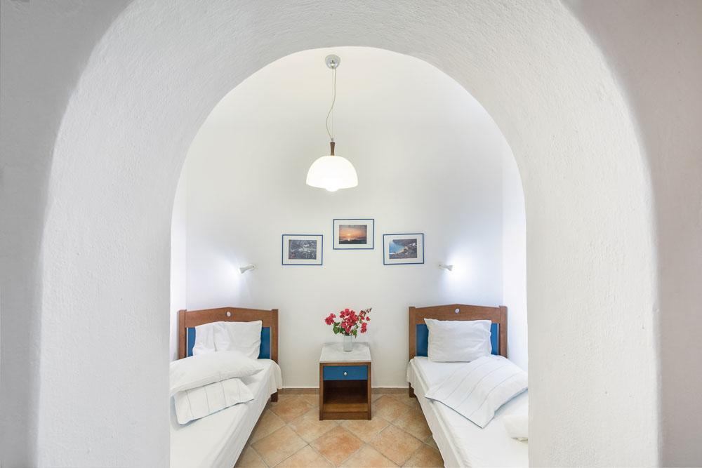 Erisimo Hotel Aegiali Bagian luar foto